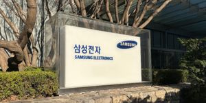 Samsung Launches the Thinnest LPDDR5X DRAM for On-Device AI Applications Samsung Electronics Logo