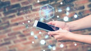 DLT, Cryptocurrency and CBDC