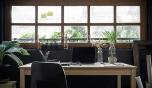 minimalist home office decor