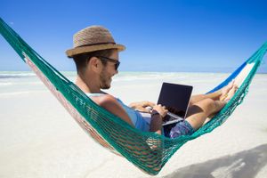 6 Tips on Engaging Remote Workers with Wellness Programs 6 Tips on Engaging Remote Workers with Wellness Programs