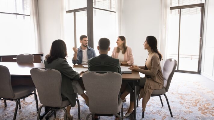 IT project success depends on managing people, not just tech: map stakeholders, set clear expectations, tailor communication, resolve conflicts.