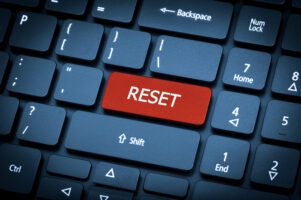 Spiceworks Community Digest: Hitting reset